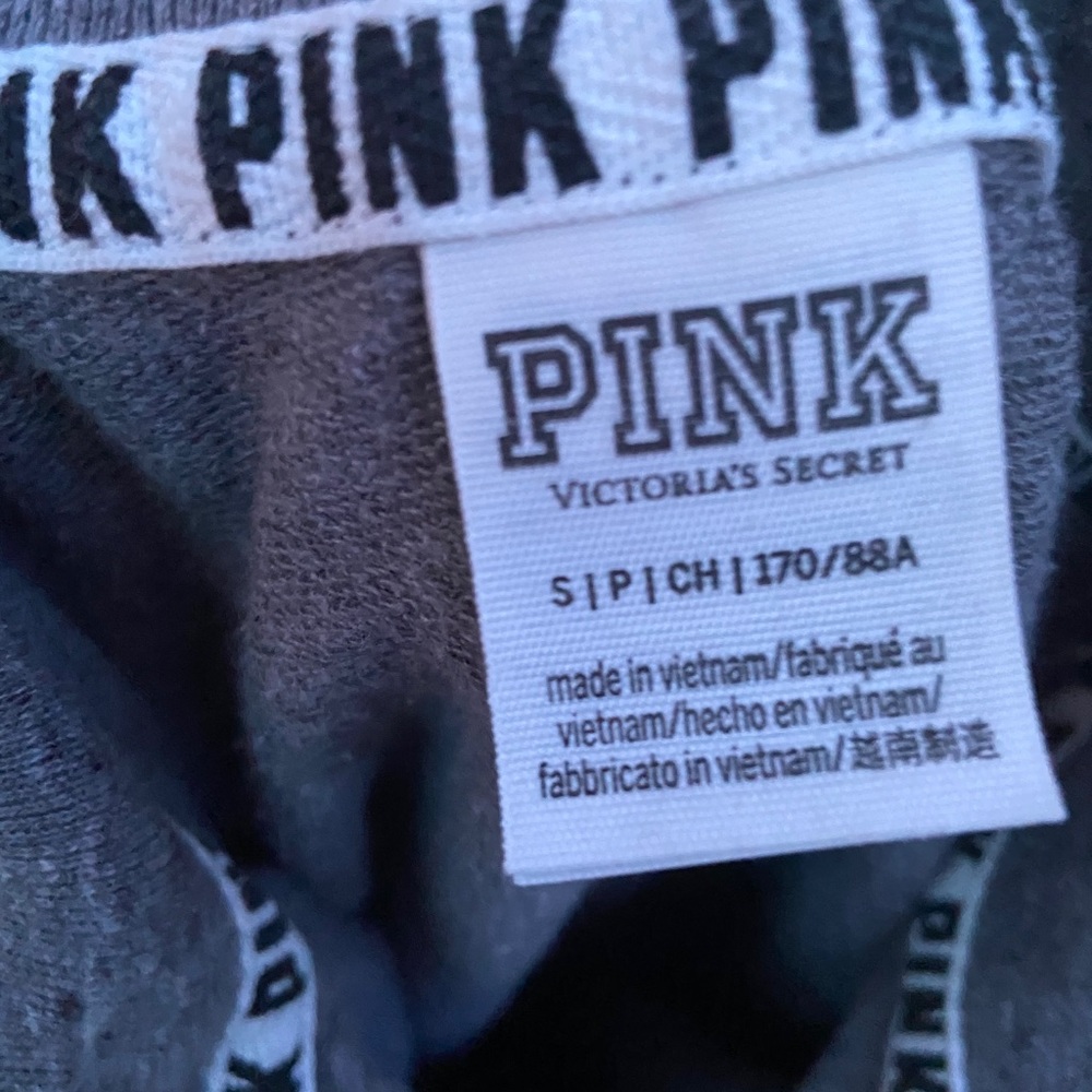 pink sweatshirt!!
